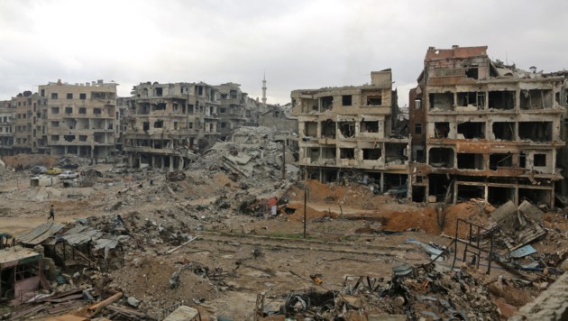 Die völlig zerstörte Stadt Harasta in Ost-Ghouta (Bild: APA/AFP/STRINGER)