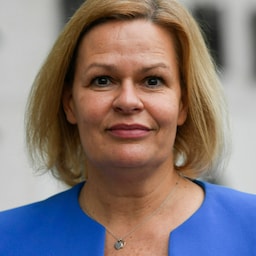 Die deutsche Innenministerin Nancy Faeser (Bild: AFP)