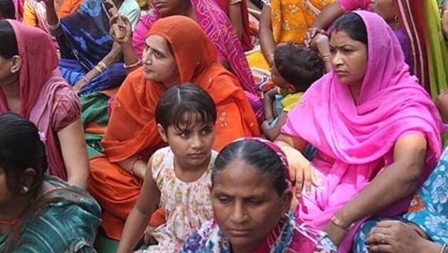 Frauen in Indien (Symbolbild) (Bild: EPA)
