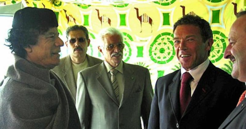 Muammar Gaddafi, Jorg Haider and Hubert Gorbach on April 18, 2004, during a meeting in Tripoli (Bild: APA/GERT EGGENBERGER)