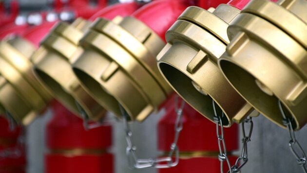Wandhydranten für den stationären Brandschutz in Betrieben und Anlagen (Bild: Pixabay © ulleo)
