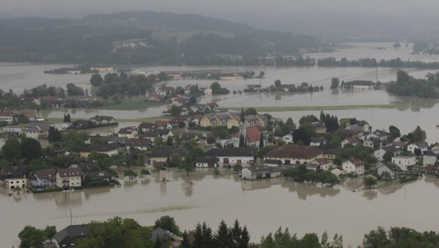 Das Zentrum vom Goldwörth soll durch einen Damm vor künftigen Donaufluten geschützt werden (Bild: Markus Schütz)