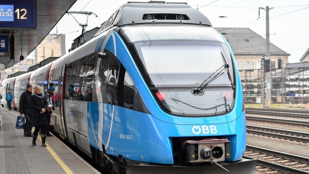 Die blaue S-Bahn ist in Oberösterreich sehr erfolgreich unterwegs (Bild: Harald Dostal)