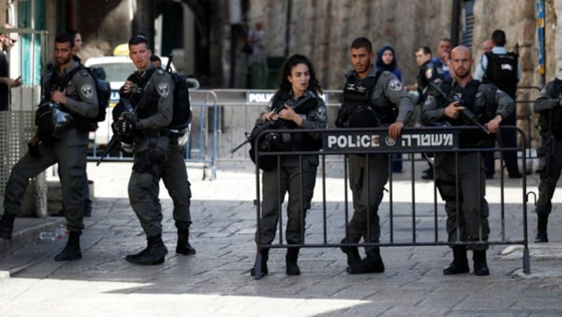 Polizisten in der Jerusalemer Altstadt (Bild: AFP)