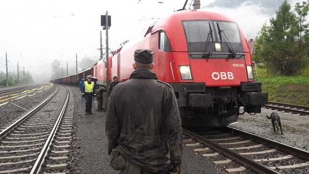 Polizei und Bundesheer durchsuchten erstmals einen Güterzug (Bild: Thomas Leitner)