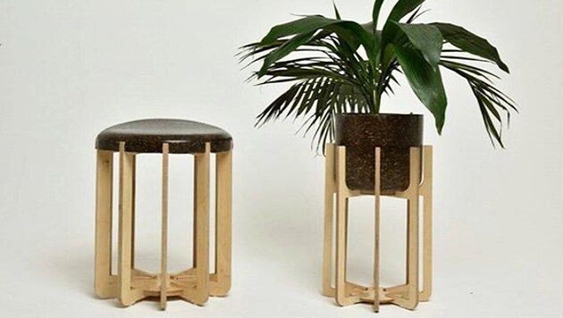 So sehen die Kuhmist-Möbel aus. (Bild: Instagram/erth_designs)