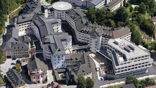 Das Schwarzacher Spital: Ein PHC soll Ambulanzen entlasten (Bild: Krankenhaus Schwarzach)