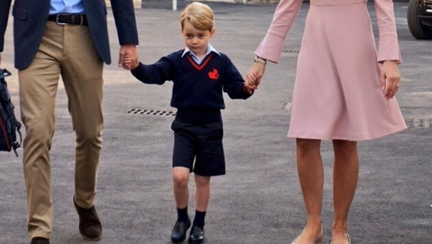 Prinz George in seiner neuen Schuluniform (Bild: Kensington Palast)