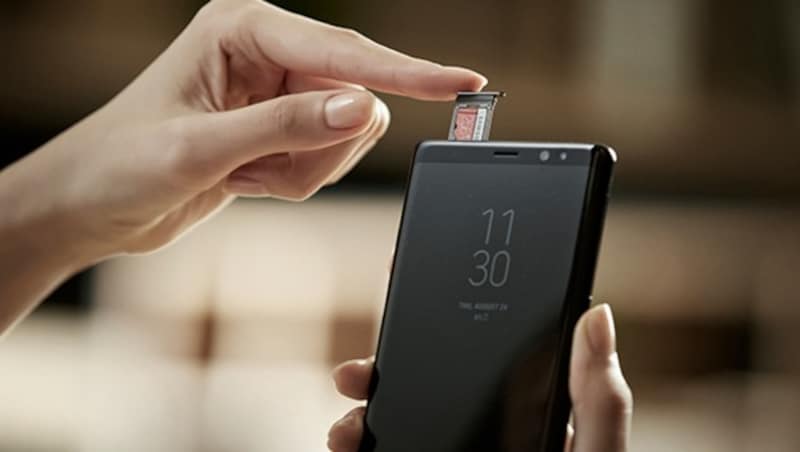 microSD-Karten werden unterstützt. (Bild: Samsung)