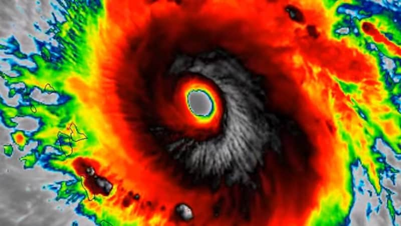 Die jüngsten Infrarotaufnahmen eines NASA-Satelliten von "Irma" (Bild: YouTube.com/NOAASatellites)