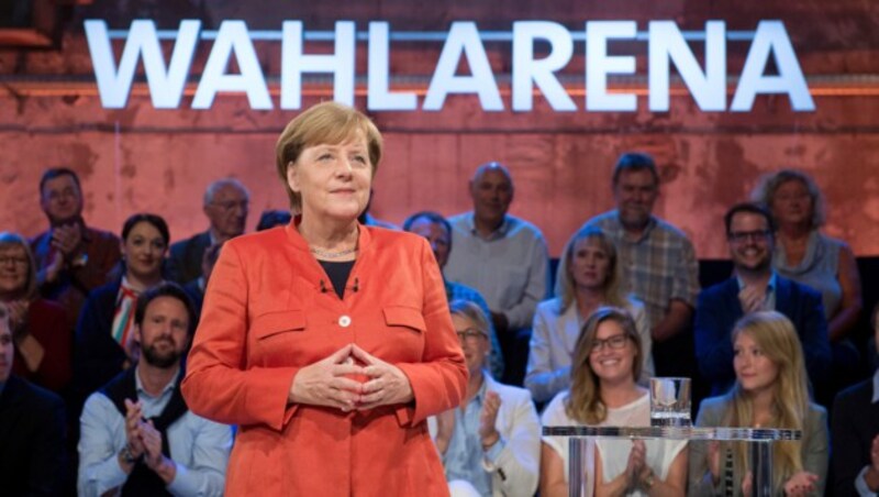 Angela Merkel in der ARD-"Wahlarena" (Bild: AP)