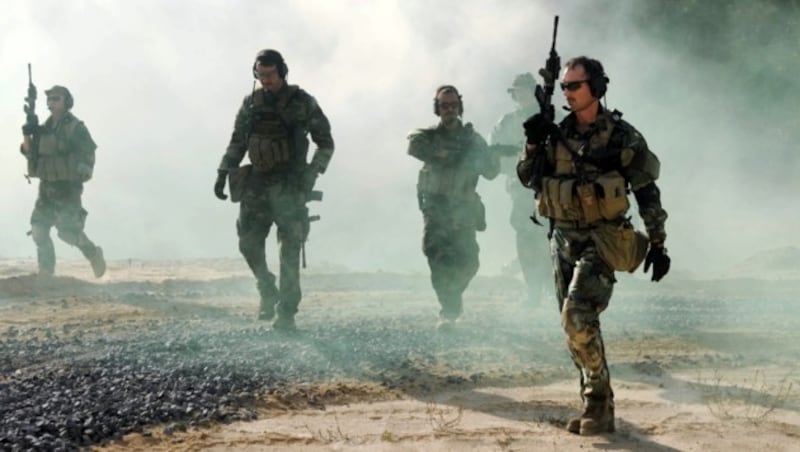 Navy Seals bei einer Einsatzübung in den USA (Bild: AP)