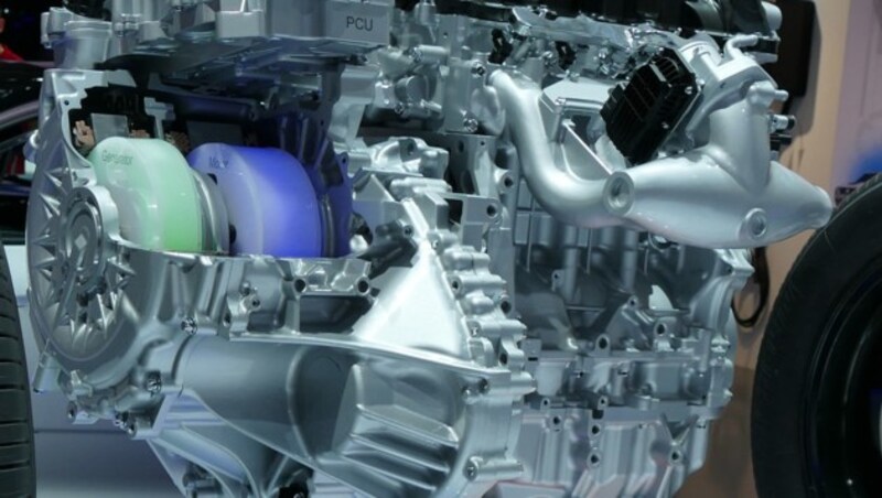 Ein Generator und ein Antriebselektromotor ergänzen den 2,0-Liter-i-VTEC-Vierzylinder-Benzinmotor. (Bild: Stephan Schätzl)