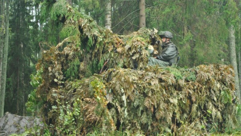 Soldaten bei der "Sapad"-Übung (Bild: AP)