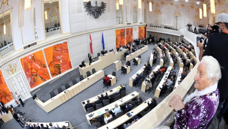 Tagung des Nationalrats im neuen Hofburg-Plenarsaal (Bild: APA/Roland Schlager)