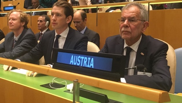 Van der Bellen mit Kurz bei der UNO-Generalversammlung (Bild: APA/BUNDESHEER/PETER LECHNER)