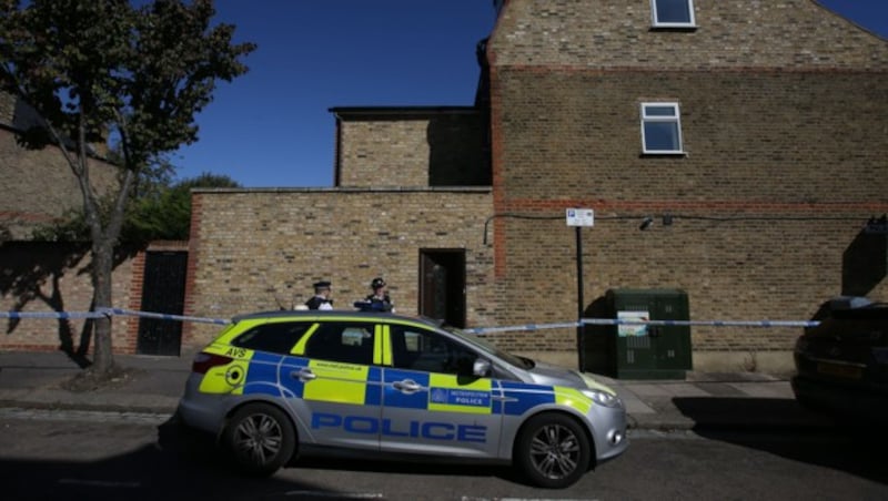 Im Garten dieses Hauses in London wurde die verkohlte Leiche der jungen Französin entdeckt. (Bild: AFP)