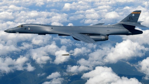 Ein B-1B-Bomber der U.S. Air Force (Bild: AP)