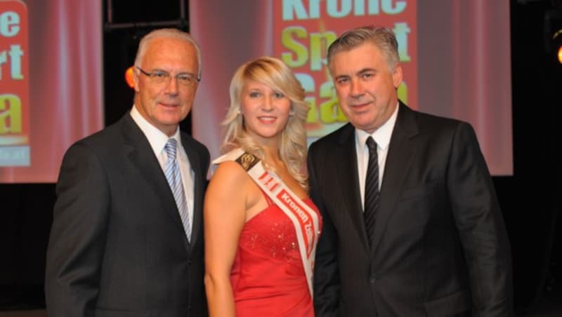 2011 bei der "Krone"-Gala in Linz: Franz Beckenbauer und Star-Trainer Carlo Ancelotti. (Bild: Chris Koller)