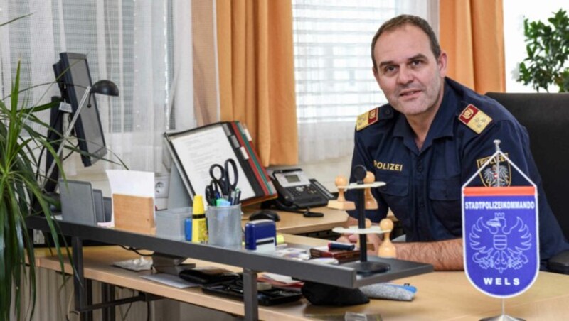 Der Welster Stadtpolizeikommandant Klaus Hübner sprach mit der "Krone" über den Einsatz. (Bild: Markus Wenzel)