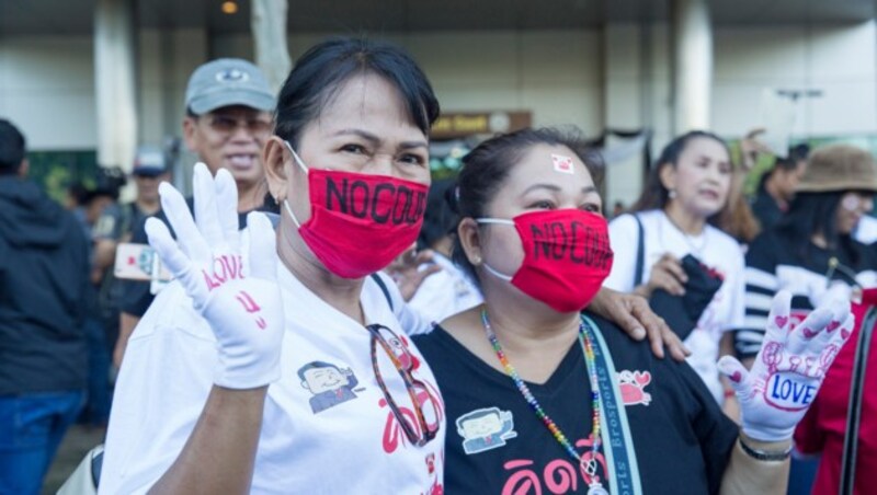 Unterstützer von Yingluck Shinawatra (Bild: AFP)