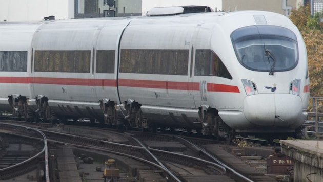 In Köln kamen zwei Bahnarbeiter bei einem Unfall ums Leben (Symbolbild). (Bild: AFP)