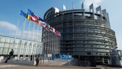 Der eine Sitz des Europäischen Parlaments in Brüssel, der andere ist in Straßburg. (Bild: AFP)