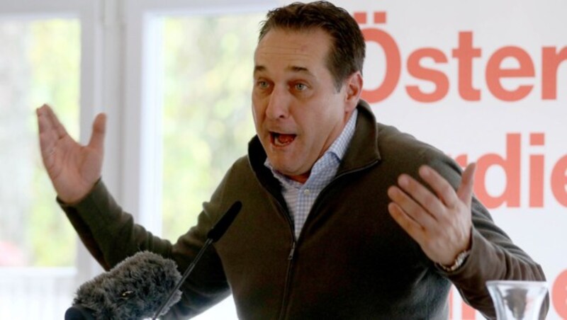 FPÖ-Chef Heinz-Christian Strache (Bild: The Associated Press)