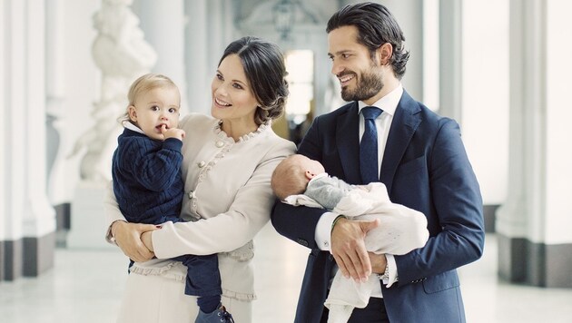 Prinz Carl Philip und Prinzessin Sofia mit den Kindern (Bild: Erika Gerdemark/Kungahuset.se)