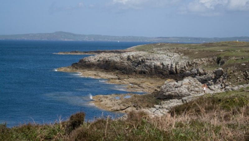 Zerklüftete Küsten, grüne Wiesen und karge Canyons: Im Norden von Wales gibt es viele Landschaften. (Bild: flickr.com/Neil Cowburn)