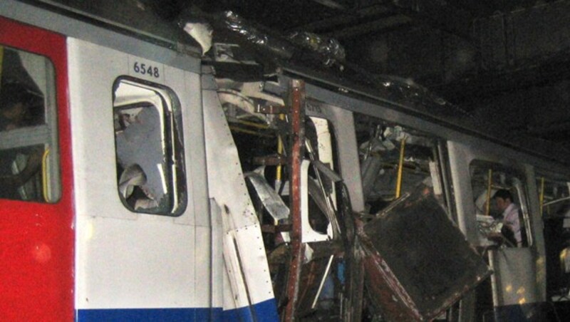 2005 starben beim Anschlag auf die Metro in London 52 Menschen. (Bild: AP)