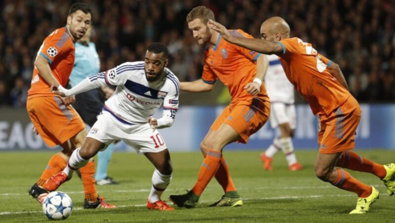 Packende Szenen gab es bei Olympique Lyon gegen FC Valencia (Bild: AP)