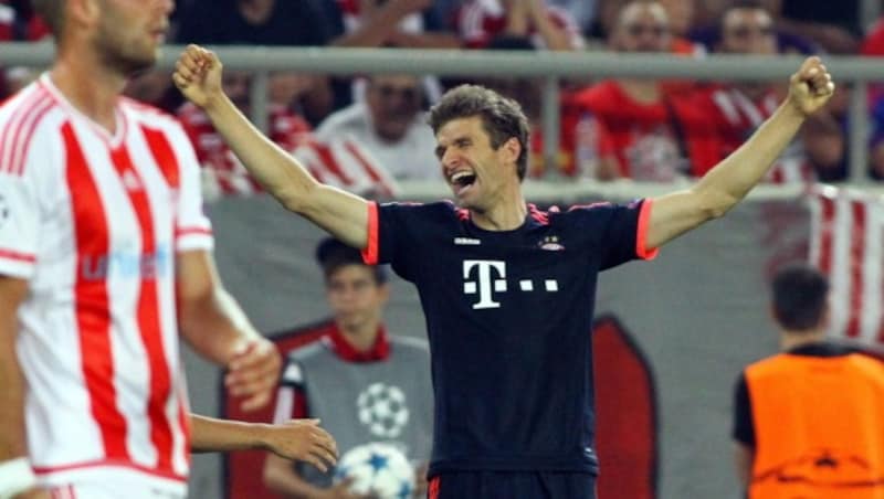 Jubel bei Bayern Münchens Thomas Müller (Bild: APA/EPA/SPYROS CHORCHOUBAS)