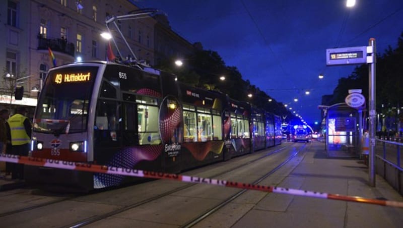 Der Streit in der Straßenbahn eskalierte bei der Station Johnstraße, wo es zu den Schüssen kam. (Bild: APA/HANS PUNZ)