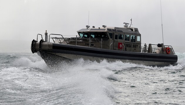 Eines von sechs US-Schiffen, die von Tunesien im Kampf gegen illegale Migranten eingesetzt werden. (Bild: AFP)