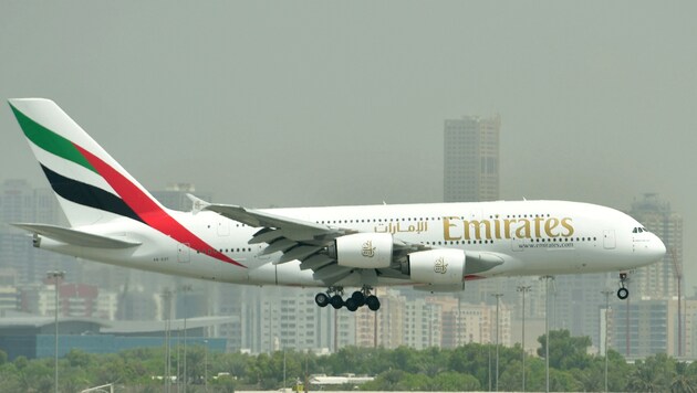 Ein Emirates-Airbus A380 in Dubai (Bild: AFP)