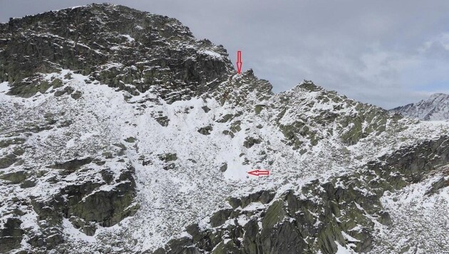 Der Leichnam des Alpinisten wurde unterhalb der Marchkarscharte (auf 2384 m) entdeckt. (Bild: Polizei)