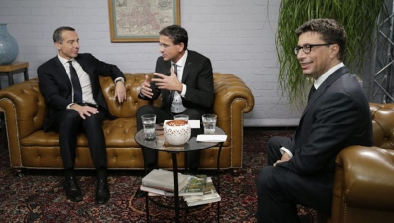 Bundeskanzler Christian Kern, Moderator Gerhard Koller und Innenpolitik-Experte Claus Pándi (Bild: Klemens Groh)