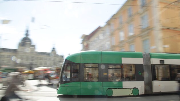 "Graz mobil"-App wird Vorteile für Kunden in der gesamten Steiermark bringen. (Bild: KRONEN ZEITUNG)