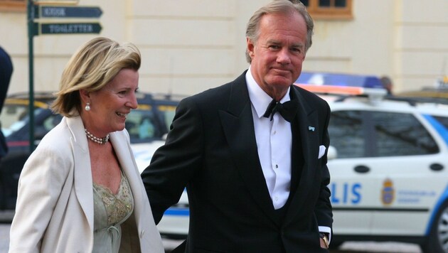 Stefan Persson mit Ehefrau Carolyn Denise auf dem Weg zum 60. Geburtstag von König Carl Gustaf XVI. (Bild: B & G Group AB ImagineScan/face)