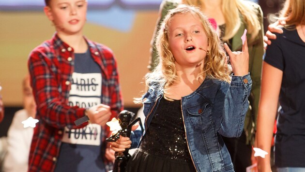 Ina Hofer (9) aus Afiesl siegte beim Kiddy Contest auf Puls4 und kann bereits wie die Stars posen. (Bild: Florian Wieser)