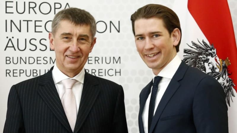 Andrej Babis und Außenminister Sebastian Kurz im Februar 2015 bei einem offiziellen Treffen in Wien (Bild: AUSSENMINISTERIUM/DRAGAN TATIC)