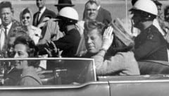 John F. Kennedy kurz vor seiner Ermordung in Dallas (Bild: AP (File))