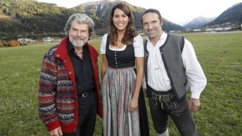 Reinhold Messner und Alexander Huber mit Stefanie Schwarz (Wings for Life International). (Bild: Markus Tschepp)