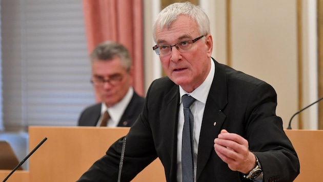 FPÖ-Landesrat und Gemeindereferent Elmar Podgorschek gab seinen Rücktritt bekannt. (Bild: Harald Dostal)