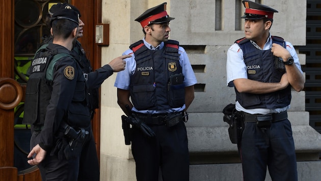 Einheiten der spanischen Guardia Civil (Archivbild) (Bild: AFP)