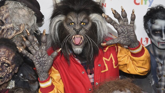 Heidi Klum lehrt zu Halloween als Werwolf allen das Fürchten. (Bild: 2017 Invision)
