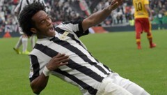 Juan Cuadrado von Juventus hat Grund zum Jubeln. (Bild: APA/AFP/MIGUEL MEDINA.)