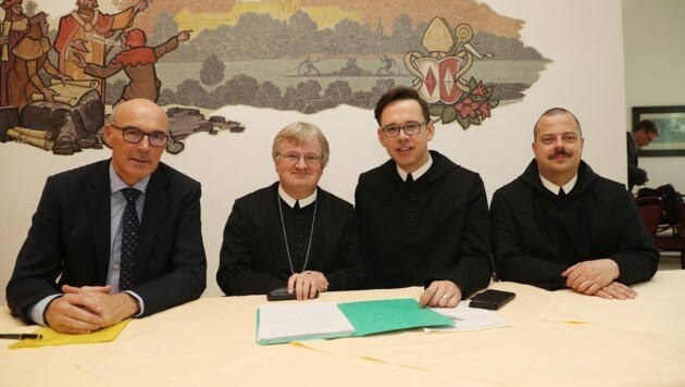 Helmut Neuner, Abt Gerhard Hafner, Pater Maximilian Schiefermüller, Pater Thomas Stellwag (v. li.) (Bild: Juergen Radspieler)