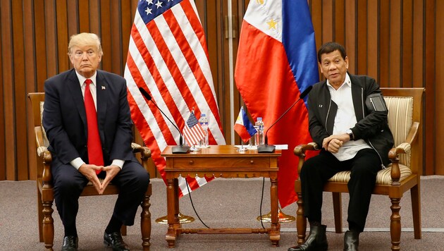 Donald Trump und Rodrigo Duterte (Bild: AP)